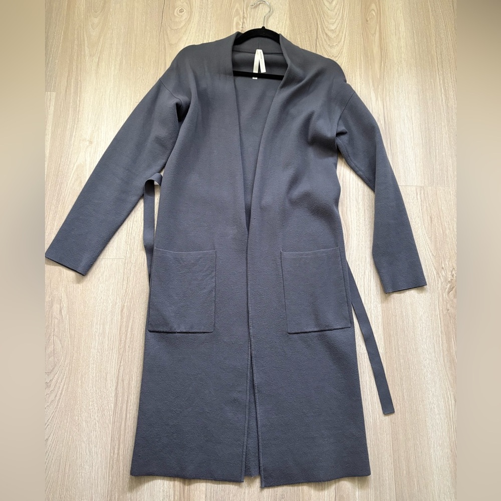 Babaton ty cardigan